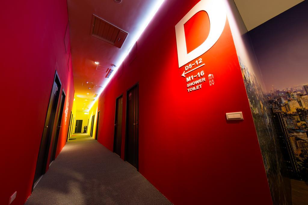Sleepbox Hostel Taipei Exterior foto